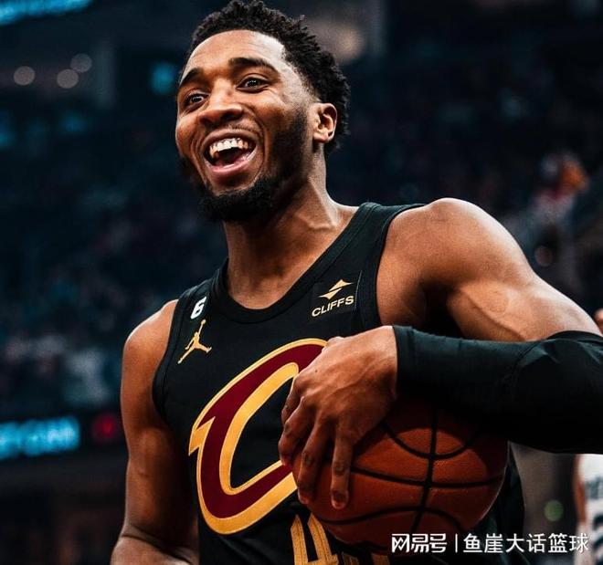 开云-包含穆古鲁扎赛事官方发布逆转新规，勇士争议不断！的词条